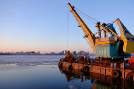 Analysis of Golden Brokers about The Shipping Industry